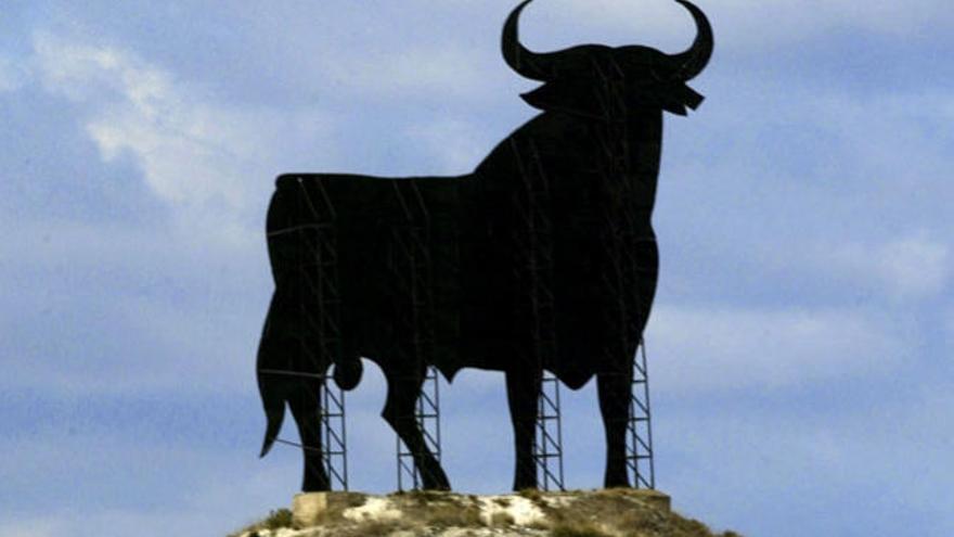 El toro de Osborne se instalará en Melilla.