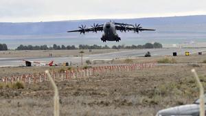 El 55% dels espanyols recolzen apujar la despesa en defensa