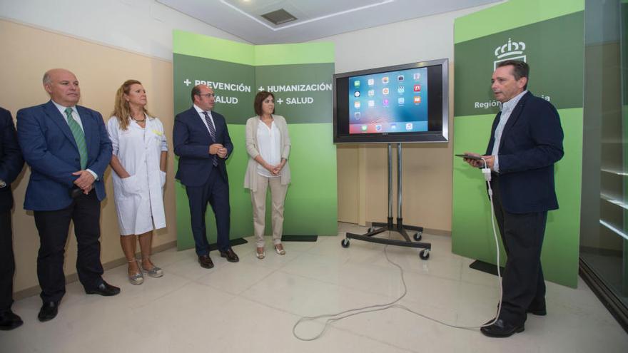 El presidente de la Comunidad asiste a la presentación de la aplicación de móvil &#039;Cita Médica Servicio Murciano de Salud&#039;