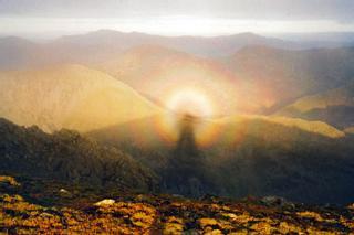 El espectro de Brocken: qué es y cómo se crea este aura de luz y sombra fantasmagórico