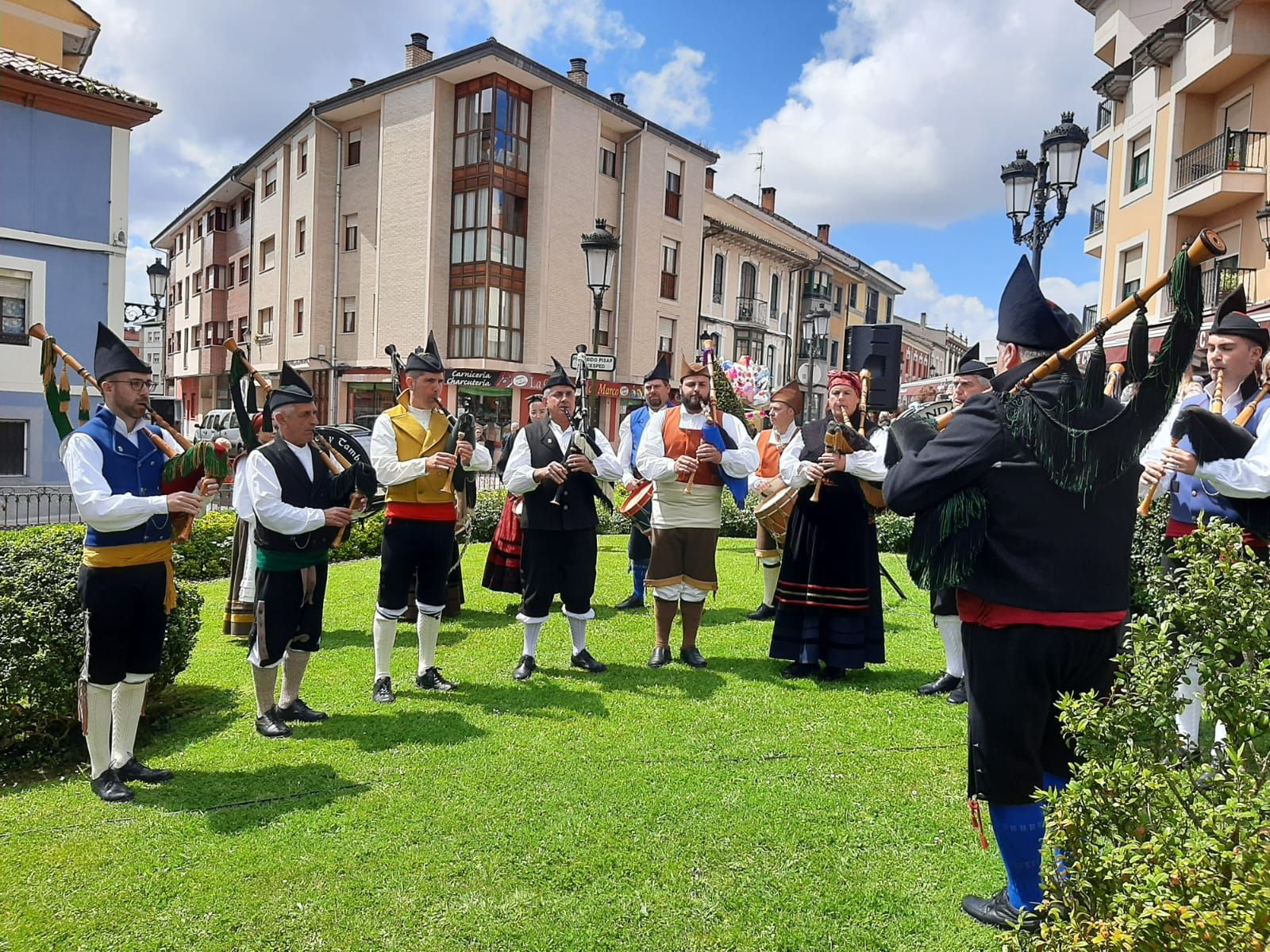 Noreña se vuelca con el picadillo y el sabadiego: las fiestas de San Marcos, en imágenes