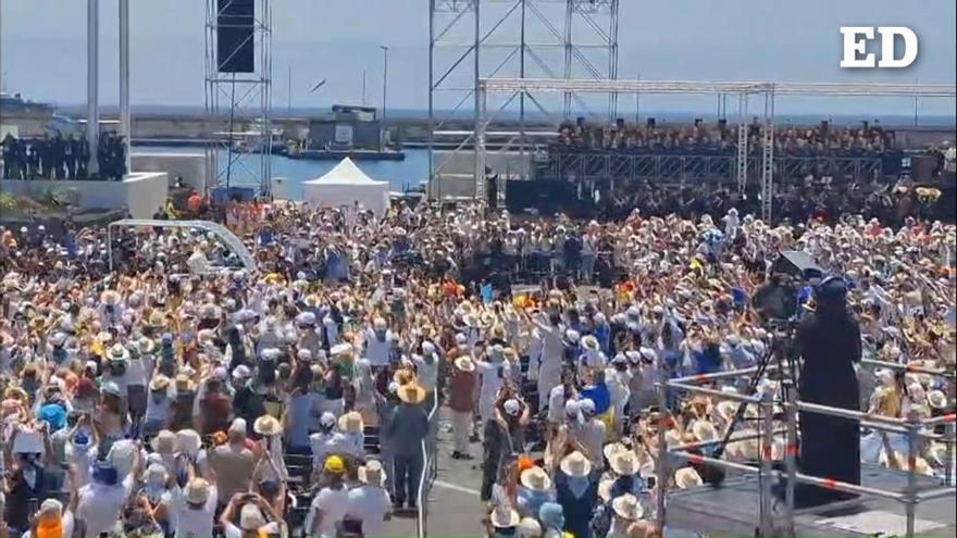 “Yes, yes, yes, the Pope Has Arrived”: Pope León XIV Arrives an Hour Late at Santa Cruz Port for Spain’s Farewell Mass “Yes, yes, yes, the Pope Has Arrived”: Pope León XIV Arrives an Hour Late at Santa Cruz Port for Spain’s Farewell Mass