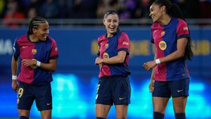 Salma Paralluelo, Vicky Lopez Y Jana Fernandez celebrando el segundo gol del Barça ante el Wolfsburgo
