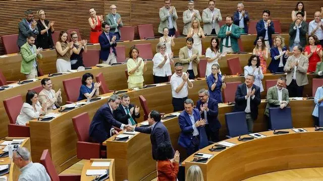 Llorca aprueba su primer presupuesto tras contentar a Vox y blinda el final de legislatura