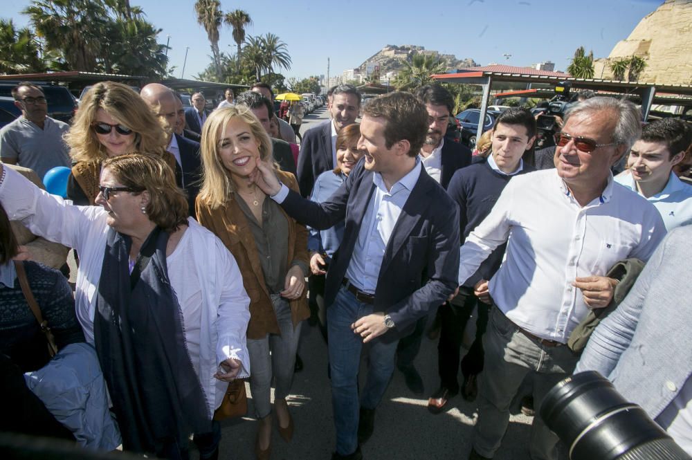 Casado propone en Alicante que todas las oposiciones se desarrollen en castellano.