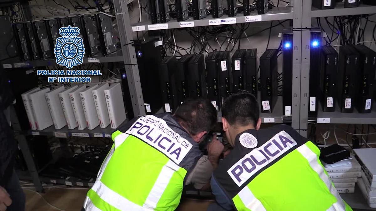  Desarticulado en Barcelona un centro que ofrecía señal pirata de televisión.