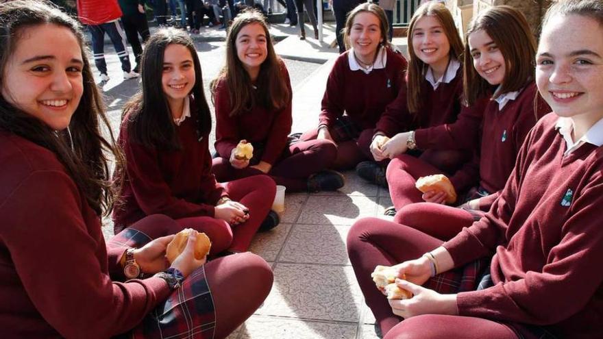 Los alumnos del colegio Paula Frassinetti, solidarios con Perú