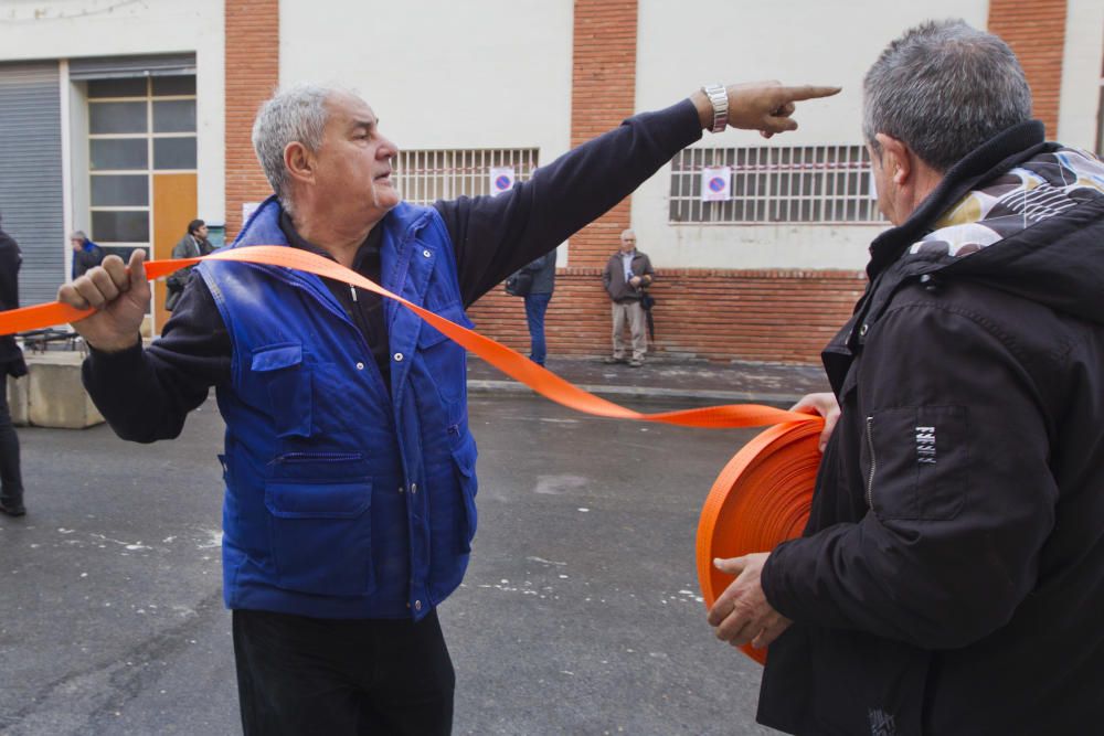 Simulacro de la plantá de la falla del ayuntamiento