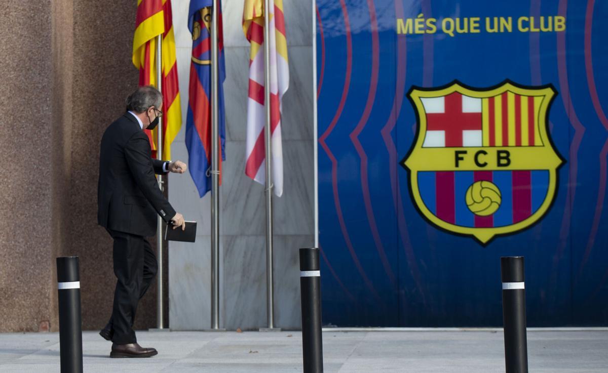 Entrada a las oficinas del FC Barcelona