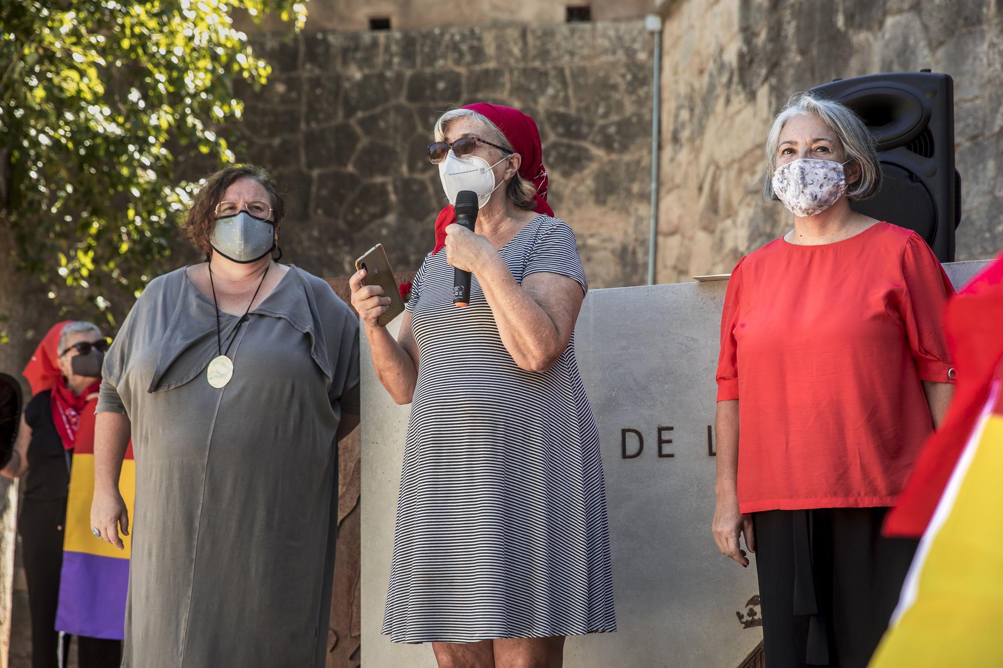 Las banderas de una treintena de municipios de Mallorca ondearán a media asta contra el golpe franquista