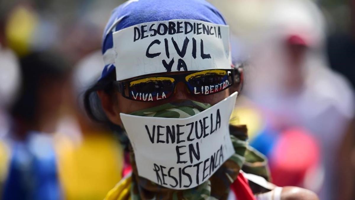 Manifestaciones a favor y en contra del  Gobierno en Venezuela, este miércoles.