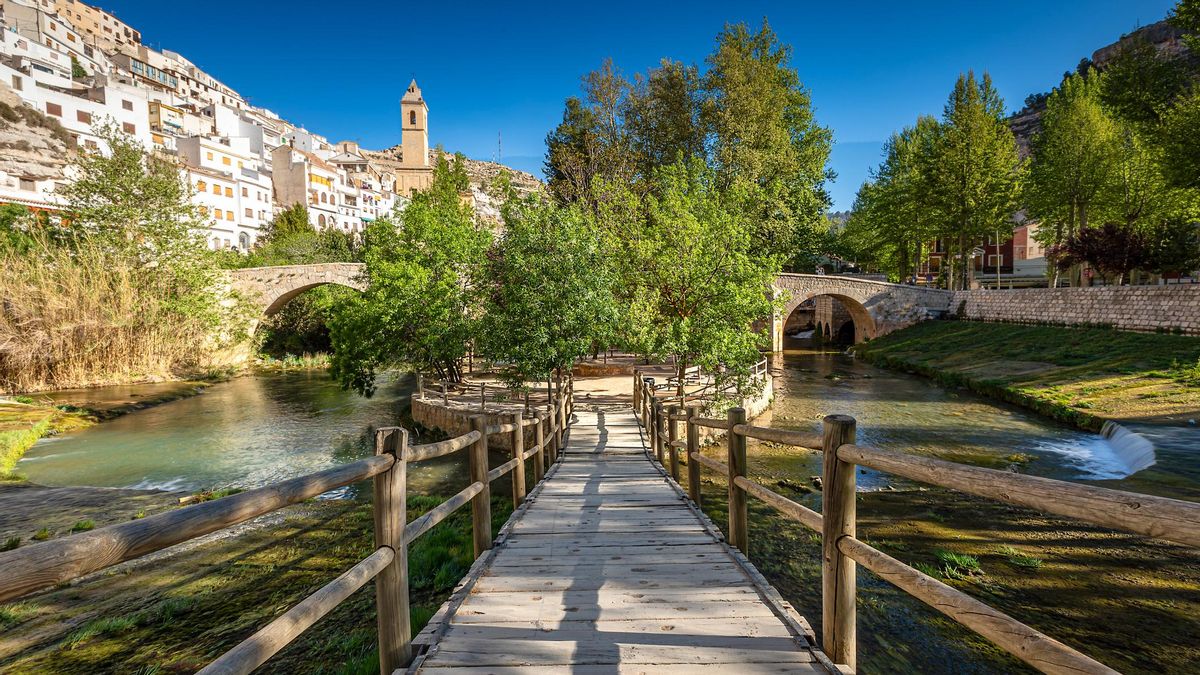 Descubre uno de los pueblos más bonitos de España antes de que llegue el turismo de masas.