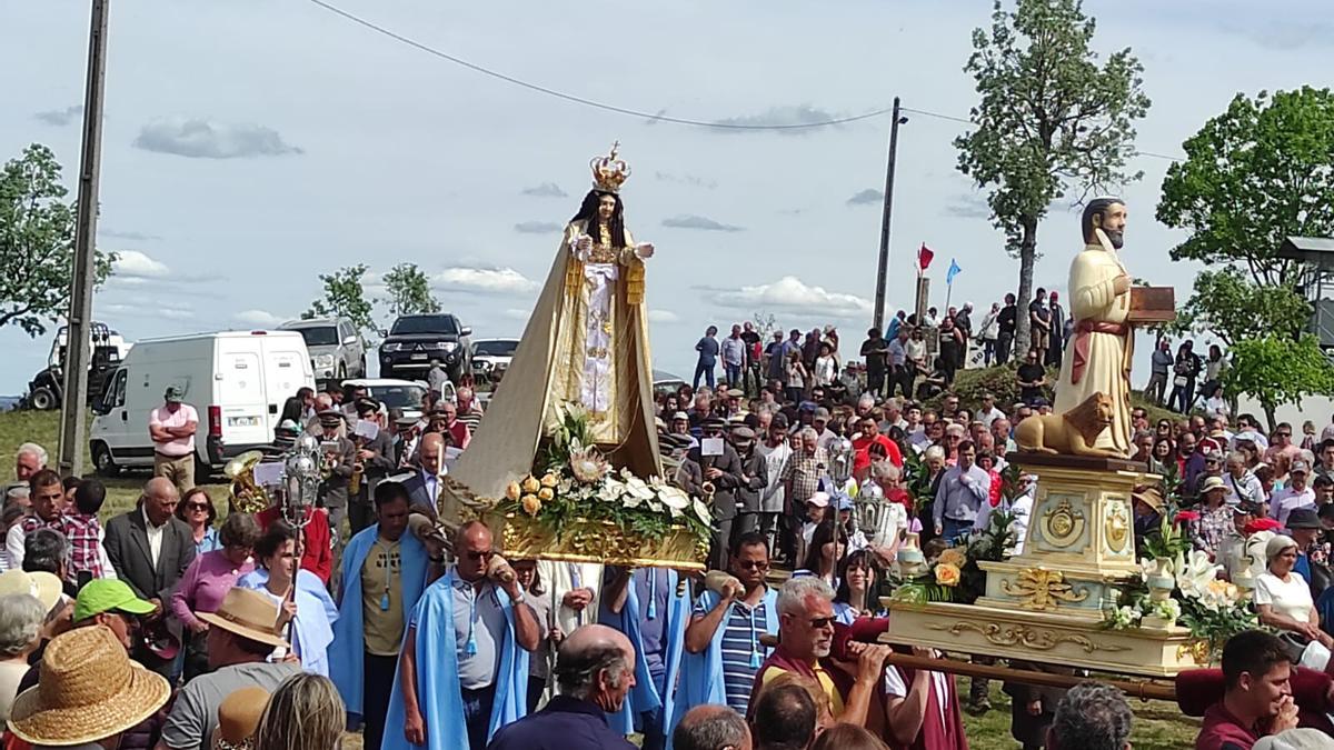 GALERIA | Así ha sido la romería de la Virgen de la Luz en Moveros