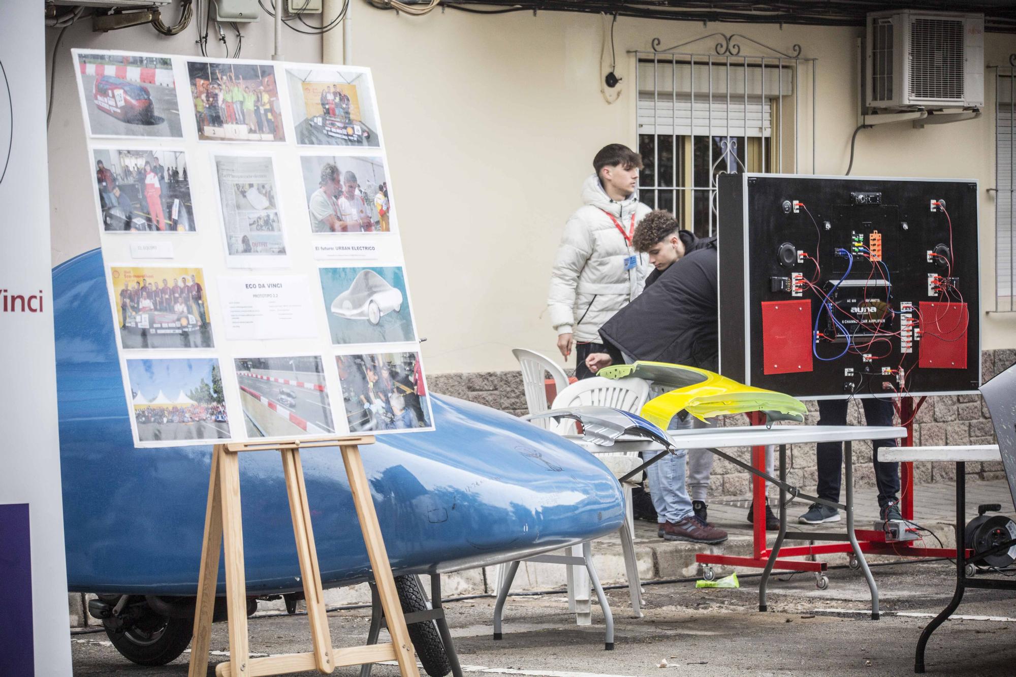 Talleres de estética, emergencias y laboratorios, en plena calle de Alicante