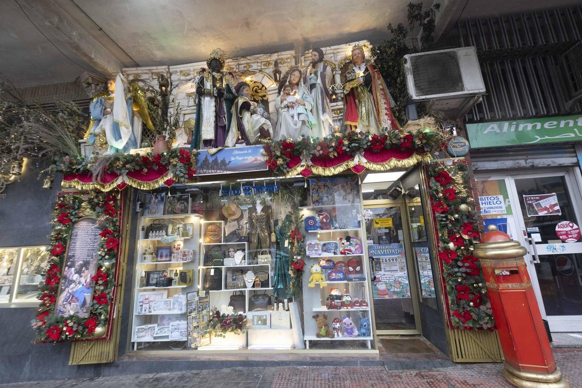 Escaparates navideños en la Zona Norte de Alicante