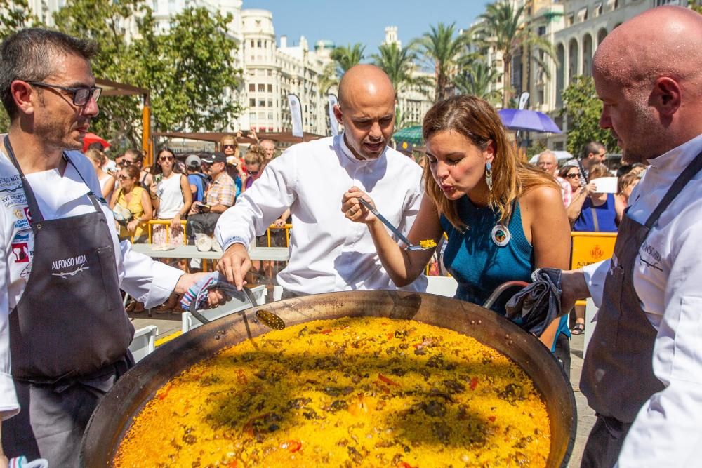 'Paella Day' en la Plaza del Ayuntamiento