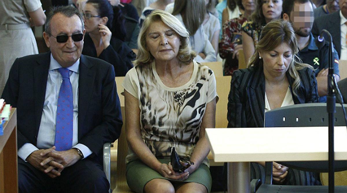 Carlos Fabra s’asseu al banc dels acusats, aquest dimecres.