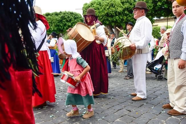 Procesion y Romeria por las Fiestas de las ...