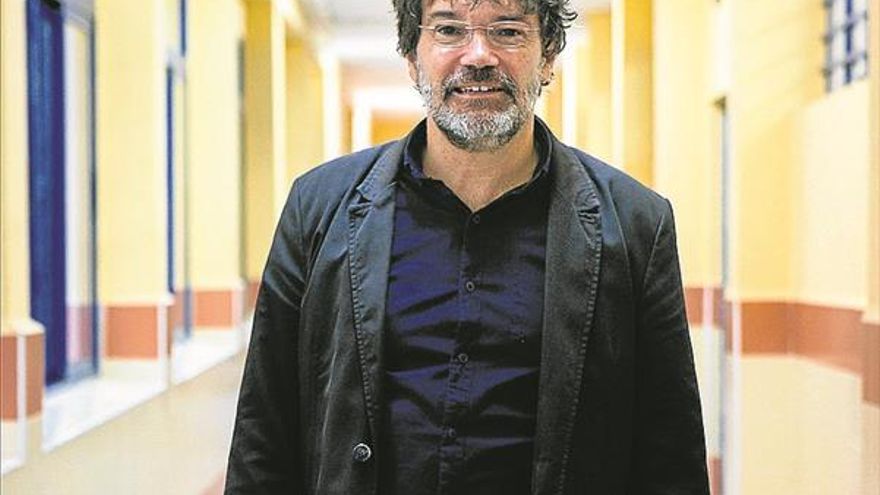 Víctor Bermúdez: «Para muchos la reflexión es perder el tiempo»