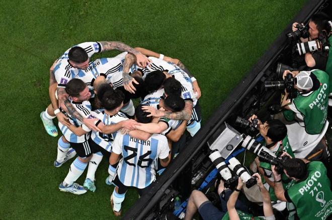 El gol de Messi ante México en el Mundial y la celebración de Argentina