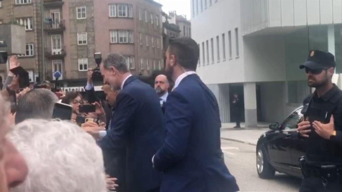 Felipe VI es aclamado en Vigo con vítores de ¡Viva el rey!