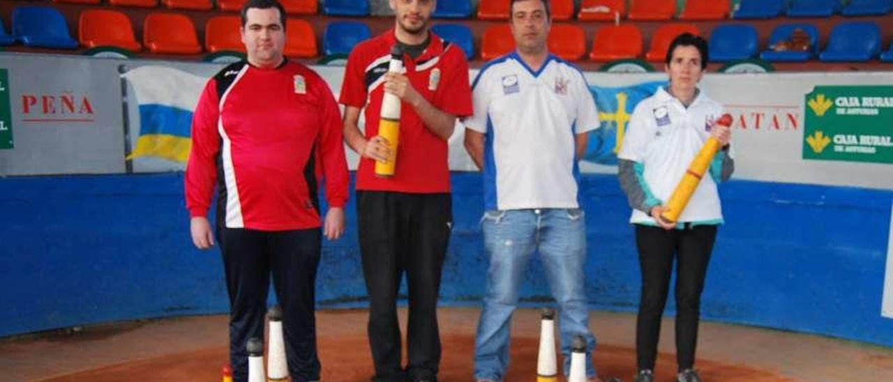 Participantes en el torneo &quot;Rompiendo Distancias&quot;.