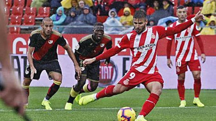 Portu va marcar els dos gols del Girona-Rayo (2-1), un d&#039;aquests, de penal.