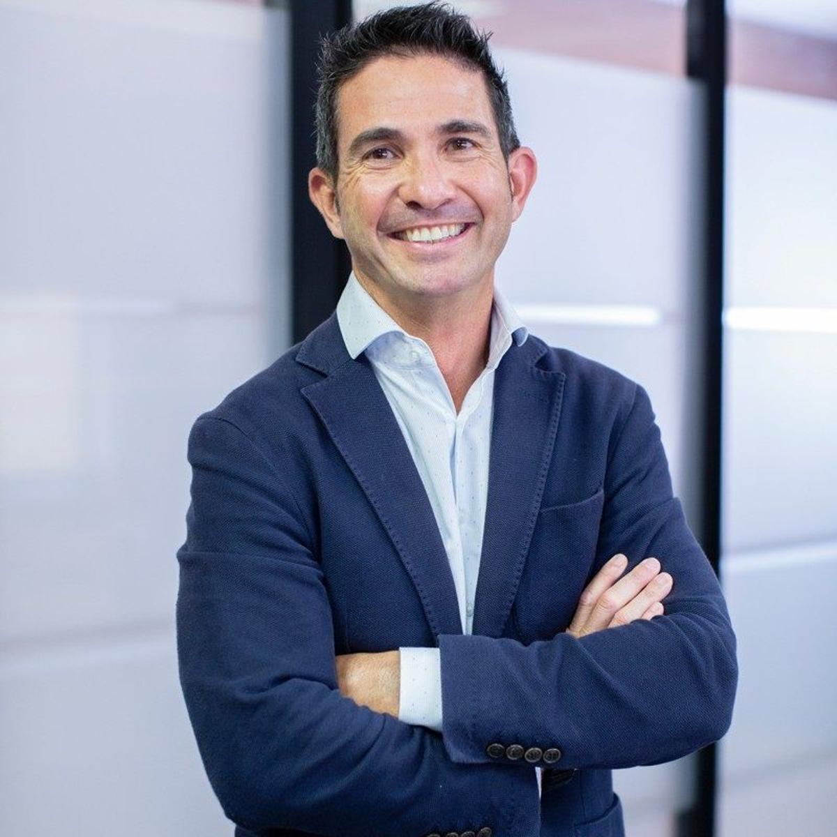 Raúl Martín, es director general corporativo de Familia Martínez y CEO en KMZERO.