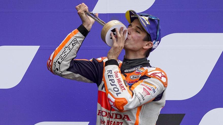 Álex Márquez se muestra animado tras su primer podio