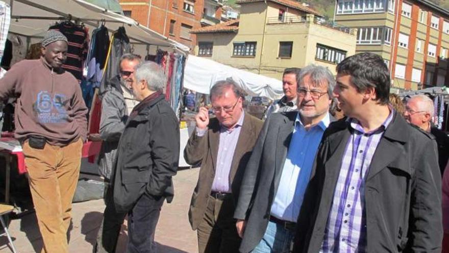 Llamazares, Iglesias, José María González y Héctor Teijeiro, en Moreda.