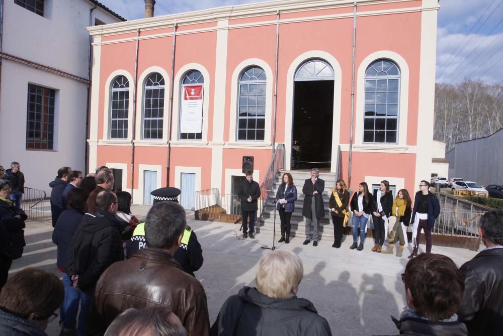 Anglès inaugura les calderes de la Burés durant la Fira de Sant Antoni