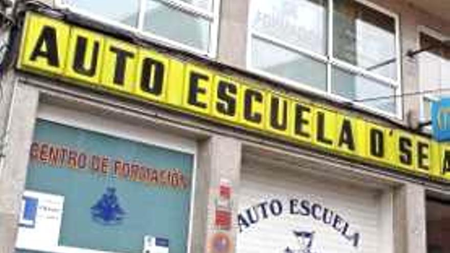 Echa el cierre O&#039; Se Alquila, la autoescuela más antigua de Vigo