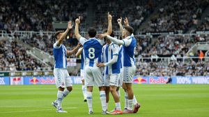 Los futbolistas del Espanyol celebran un gol durante esta pretemporada.
