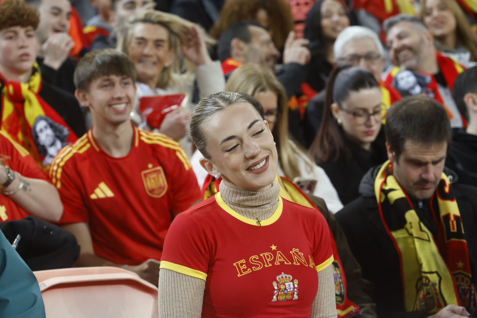 España - Países Bajos: Búscate en la grada de Mestalla