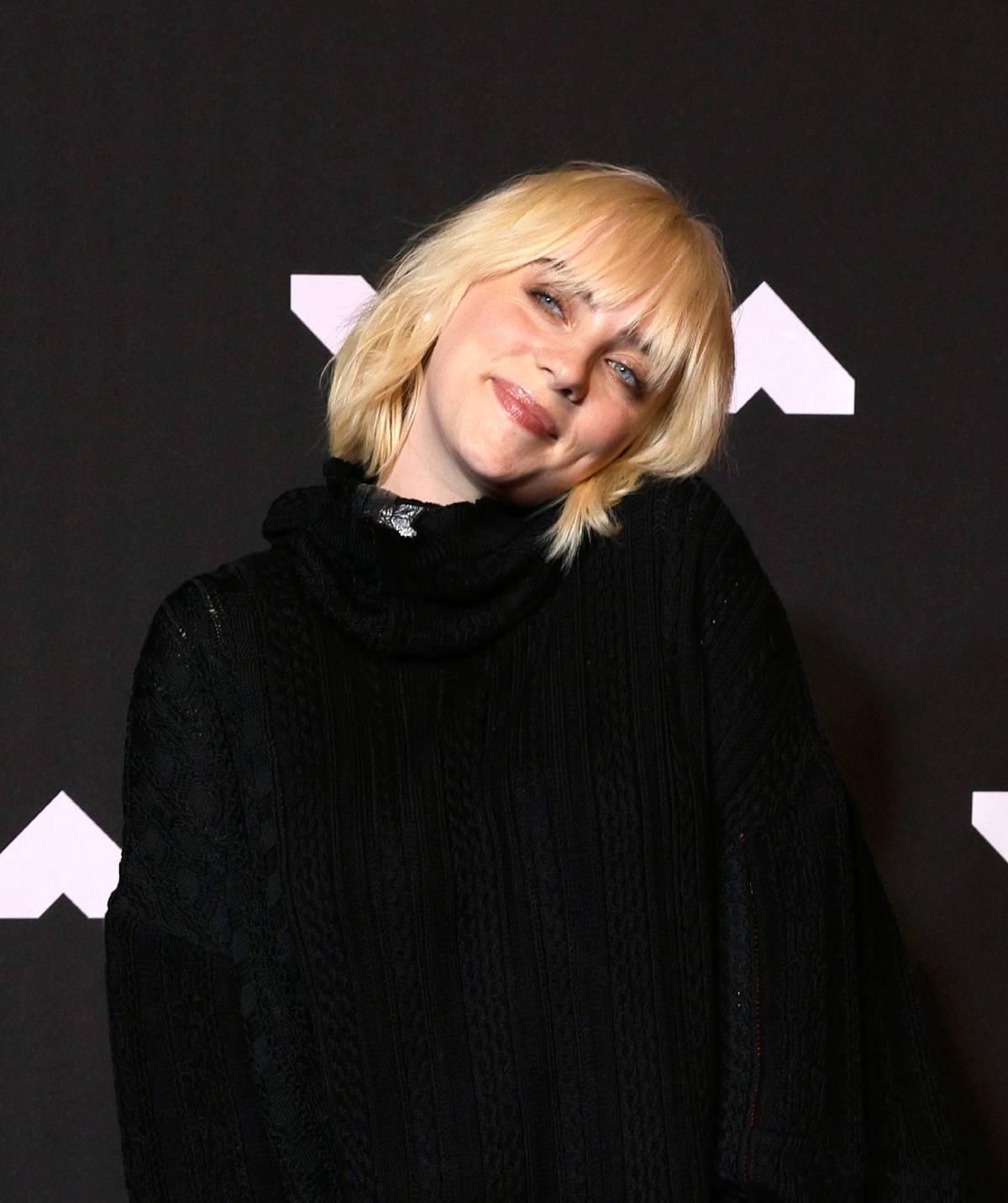Billie Eilish lleva uno de los cortes tendencia para 2022