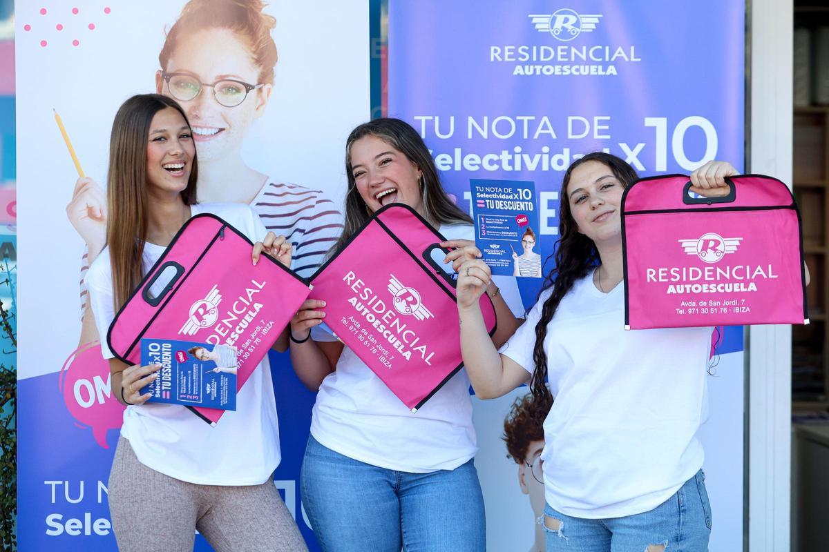 Aprovechar el verano para obtener el permiso de conducir es una opción muy recomendable para los jóvenes en Ibiza.