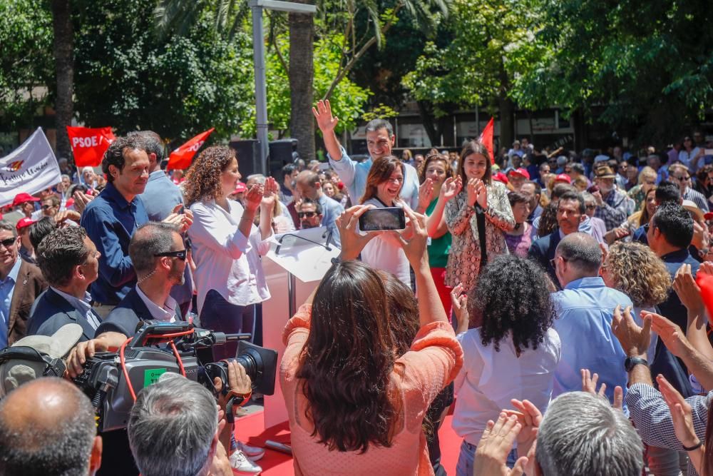 Sánchez pide en Palma el voto masivo al PSOE para que "el avance del 28A sea rotundo"