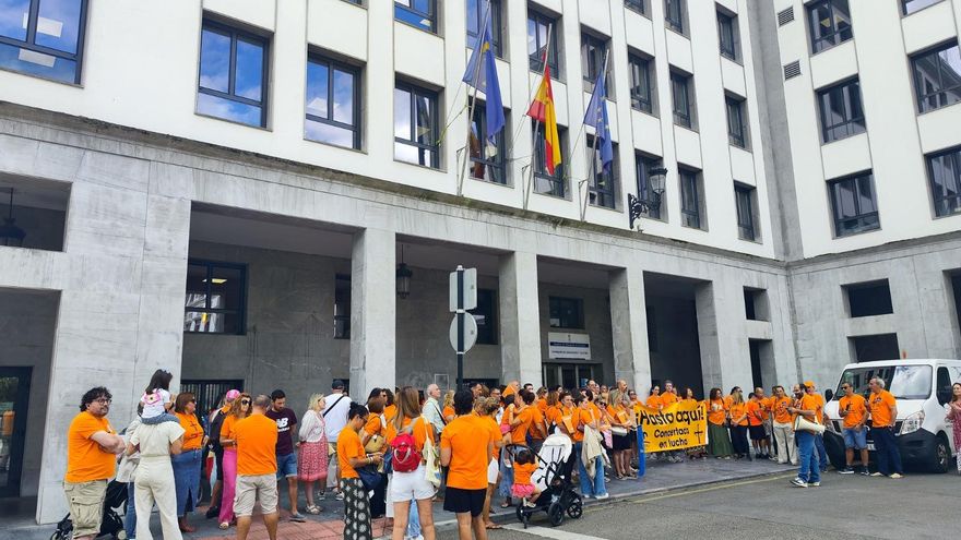 Los profesores de la concertada no aceptan una nueva oferta de subida de 80 euros al mes y amenazan con otra huelga en septiembre