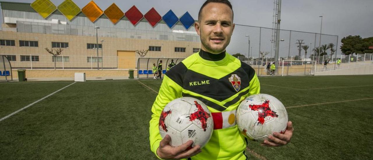 Iván Sánchez: «Estoy cedido, pero sólo pienso en el ascenso con el Elche»