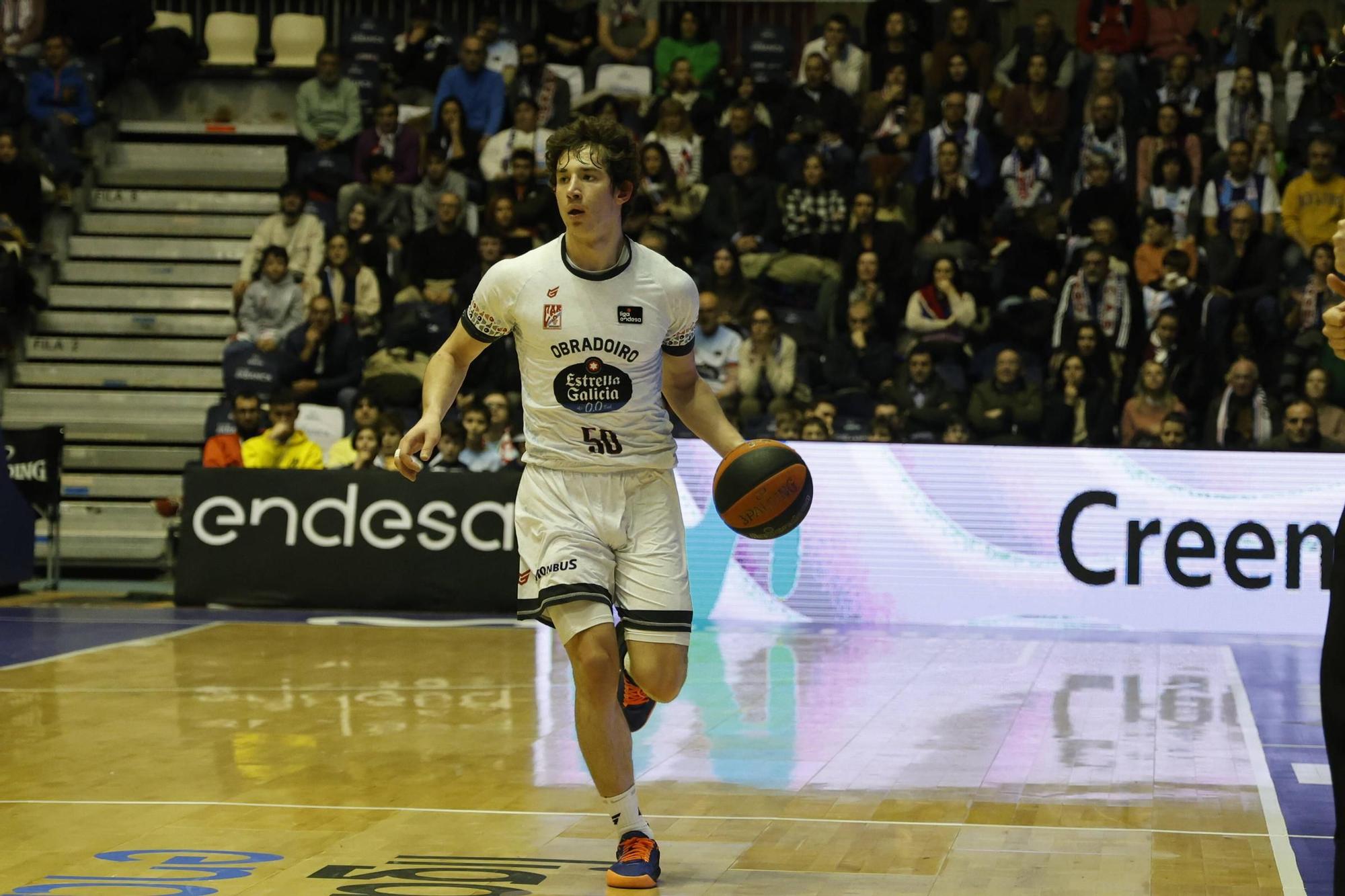 El Obradoiro suma otra derrota, esta ante el Tenerife por 86 a 97 en el Multiusos Fontes do Sar