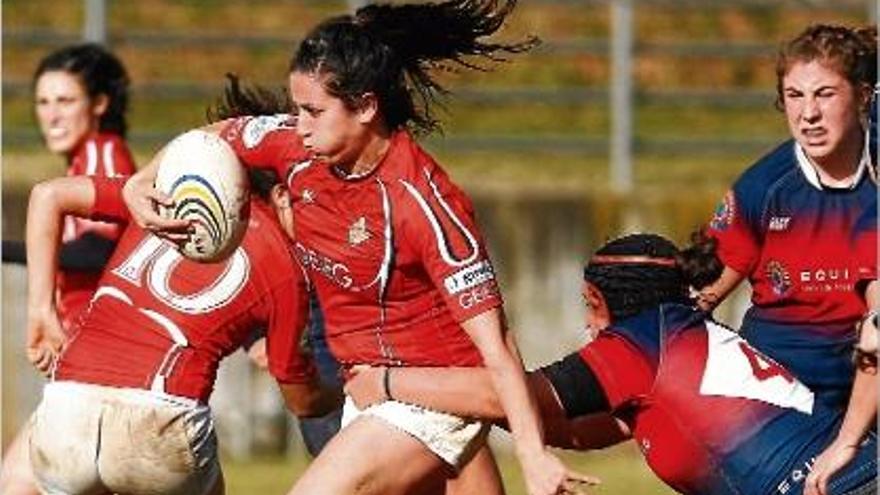 Eli Martínez en una acció del partit contra el Majadahonda.