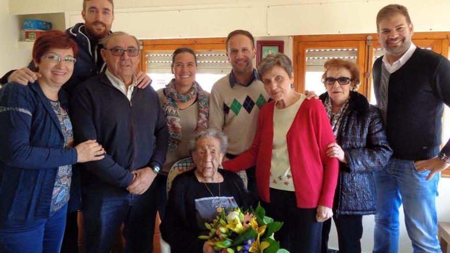 La «abuela» de Pinoso cumple 105 años