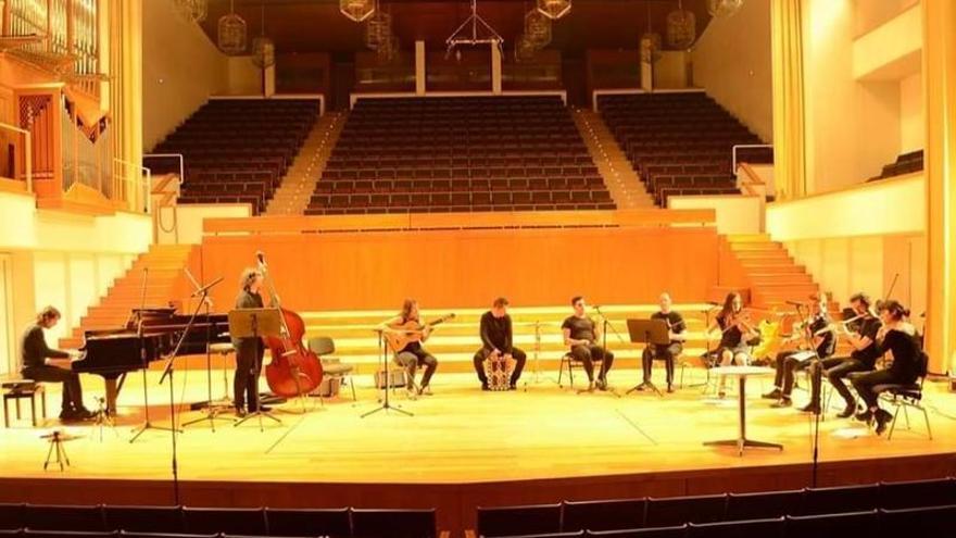 Un concierto de Callejuela de la Luna.