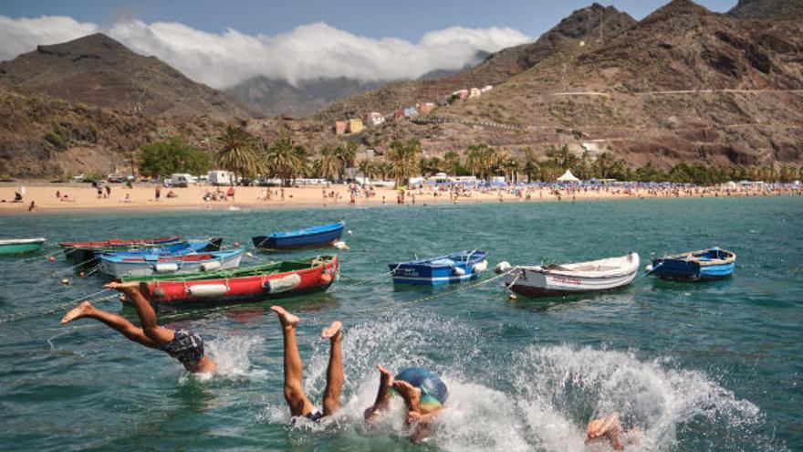 Playa de Las Teresitas.