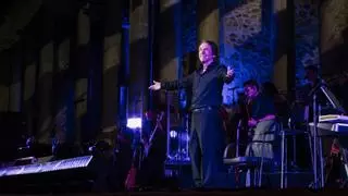 El Teatro Romano de Mérida arropará este domingo el regreso de Raphael a los escenarios