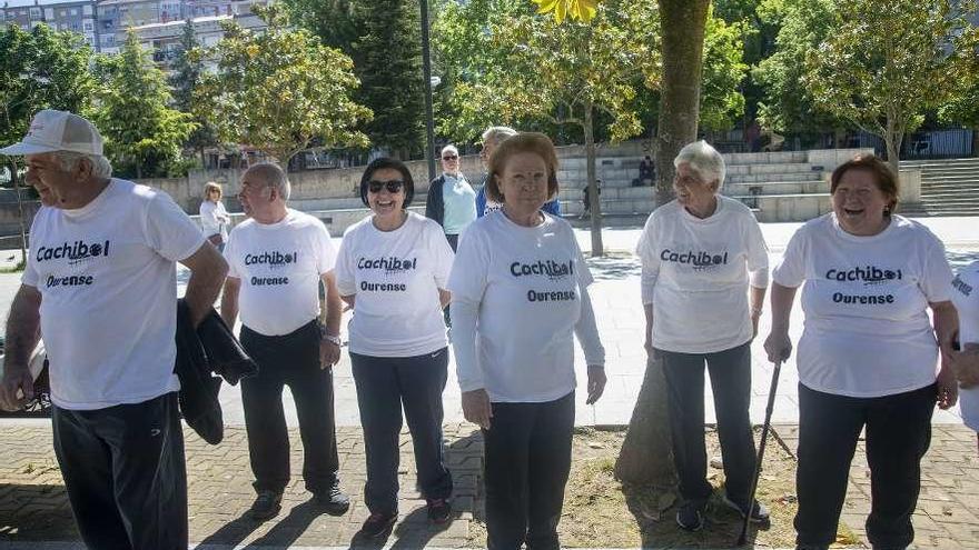 Participantes en las actividades programadas por el concello para personas mayores. // Carlos Peteiro