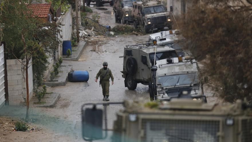 El Ejército de Israel en una redada en Jericó, Cisjordania.