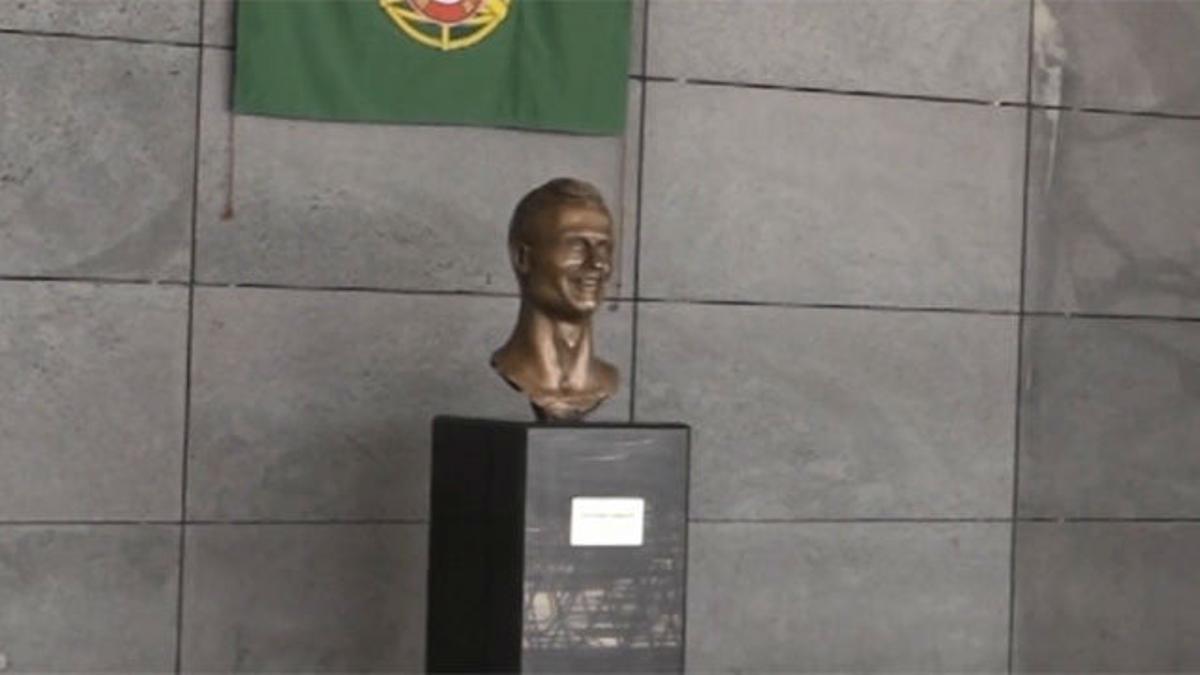 Ronaldo, feliz y honrado por homenaje de Madeira pese a las críticas