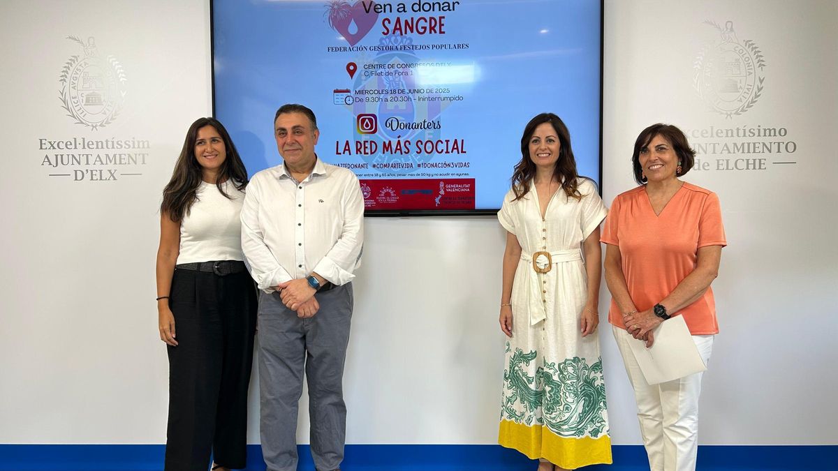 Presentación, este lunes por la mañana en el ayuntamiento de Elche, de la campaña de donación de sangre de la Federación Gestora de Festejos Populares