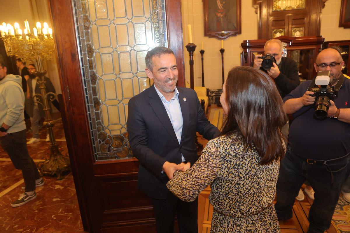 El Dépor Abanca celebra su ascenso en la plaza de María Pita